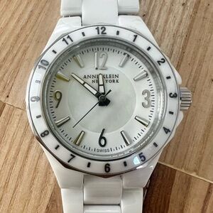 Anne Klein New York ladies white ceramic dress watch NEW BATTERY